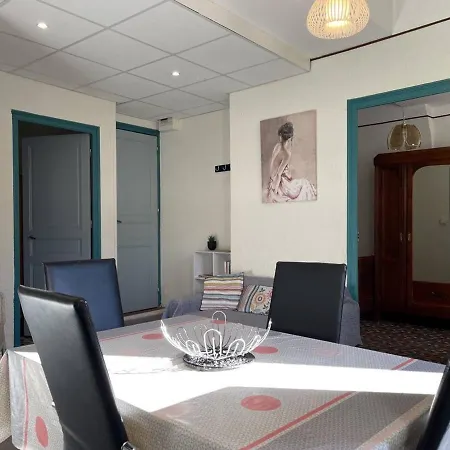 T3 Avec Jardin A Deux Pas De La - 5 Couchages, Animaux Acceptes - Fr-1-225c-117 Appartement
